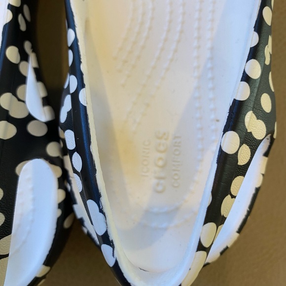 Crocs Kadee Minnie Mouse Dots Slingback Ballet Flat - Women's 6 - Disney - NEW - - Picture 2 of 6